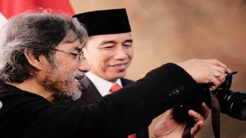 Cerita Darwis Triadi di Balik Pemotretan Foto Resmi Jokowi-Ma'ruf - GenPI.co