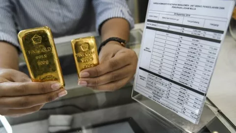 Harga Emas 24 Karat Antam Hari ini, Rincian Perdagangan 6 Juli - GenPI.co