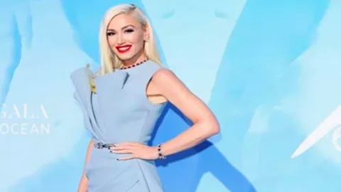 Umur Setengah Abad Nggak Ngaruh! Gwen Stefani Ikon Fesyen 2019 - GenPI.co