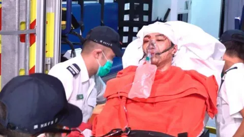Aktivis Hong Kong Diserang, Kepala Bocor Bersimbah Darah - GenPI.co