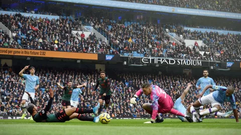 Ngamuk, Manchester City Gilas Aston Villa 3 Gol Tanpa Balas - GenPI.co