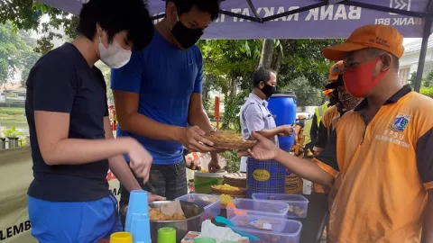 Podjok Halal Sediakan Makanan Murah, Harganya Cuma Rp 3.000 - GenPI.co