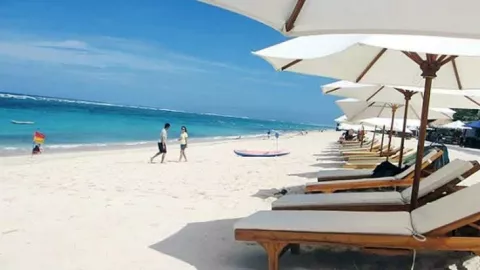 3 Pantai Memesona di Bali, Turis jadi Ingin Balik Lagi - GenPI.co