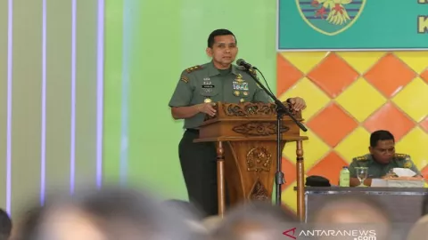 Alhamdulillah... Prajurit TNI Berprestasi Diberangkatkan Umrah - GenPI.co