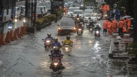 BMKG: Jakarta Diguyur Hujan Lebat dan Angin Kencang - GenPI.co