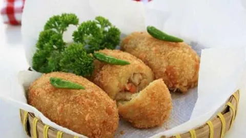 Enak dan Ngenyangin, Yuk Bikin Kroket Kentang Wortel - GenPI.co