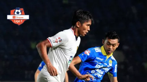 Persib Bandung vs Persela Lamongan 0-2: Bunuh Diri Lagi - GenPI.co
