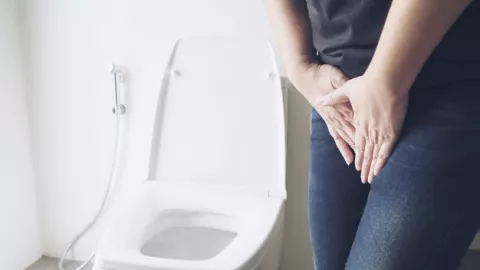 3 Bahaya Tisu Toilet Bagi Organ Vital Wanita - GenPI.co