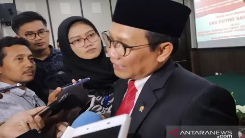 Astaga... Dana Desa Dipakai untuk Kawin Lagi - GenPI.co