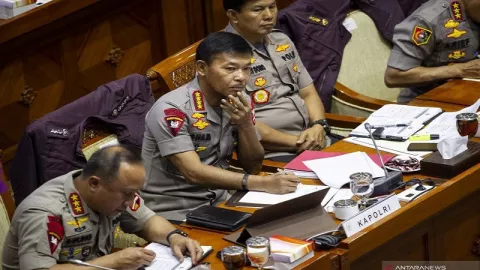 Kapolri: Firli Mundur dari Kabaharkam Setelah Dilantik Ketua KPK - GenPI.co