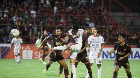 Ditekuk PSM Makassar, Bali United Makin Berduka - GenPI.co