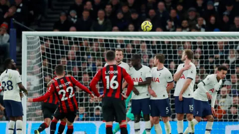 Tottenham Hotspur vs Bournemouth 3-2: Tiga Laga Menang Semua - GenPI.co