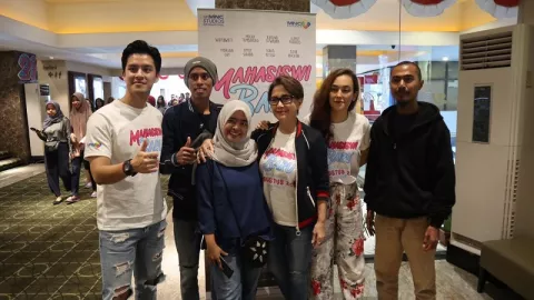 Sonia Alyssa Ikut Nobar Film Mahasiswi Baru di Yogyakarta - GenPI.co