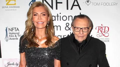 Pembawa Acara TV Larry King Ceraikan Istri Ketujuhnya - GenPI.co