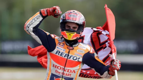 Hasil Kualifikasi MotoGP Inggris 2019, Marquez Raih Pole Position - GenPI.co