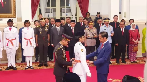 Presiden Jokowi Mengukuhkan Tim Paskibraka 2019 - GenPI.co