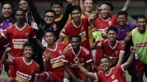 Liga 1, Persib Bandung Tahan Laju 'Cula' Perseru Badak Lampung - GenPI.co