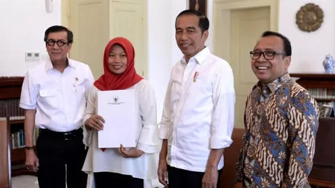 Ambil Keppres Amnesti, Baiq Nuril : Terima Kasih Pak Jokowi - GenPI.co