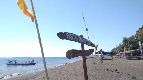 Sehari Jelang FPGS 2019, Peserta Berkemah di Pantai Kokok Padek - GenPI.co