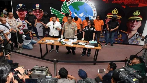 Polisi Tangkap 5 Pemasok Sabu ke Nunung - GenPI.co