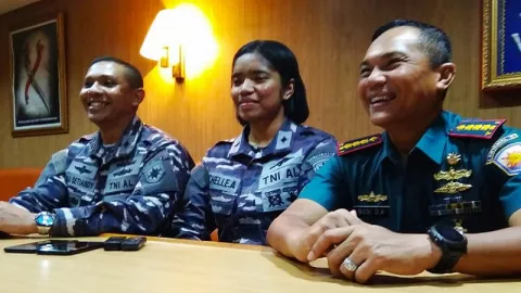 Letda Michelle Taruni Pertama Lulusan Papua Bertugas di KRI Aceh - GenPI.co