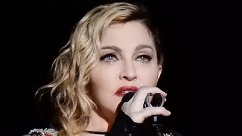 Madonna Rupanya Suka Molor Saat Konser, Pantas Saja Kena Gugatan - GenPI.co