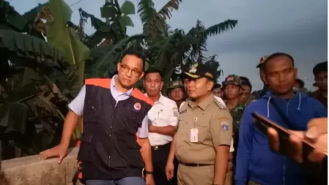Anies Baswedan Gagal Paham Soal Penanganan Bencana Banjir - GenPI.co