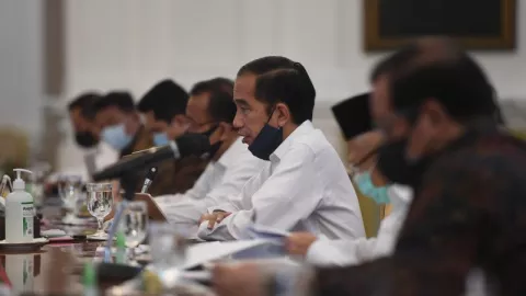 Ngeri, Jokowi Dikatakan Sungguh-sungguh akan Reshuffle - GenPI.co