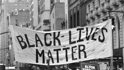 Di Momentum #BlackLivesMatters, WNI Diaspora AS Serukan ini - GenPI.co