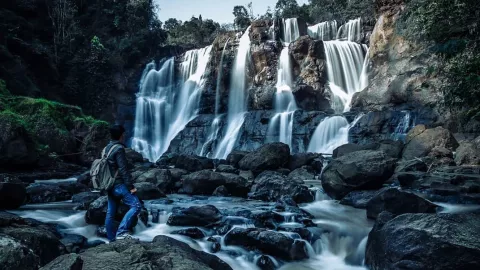 3 Curug di Bandung yang Punya Pemandangan Memesona  - GenPI.co