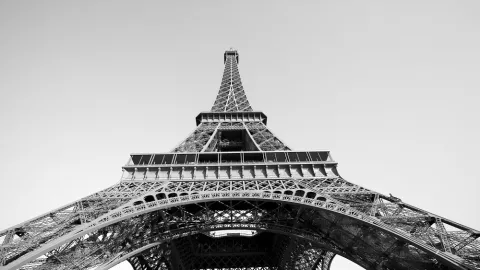 Menara Eiffel Segera Dibuka, yang Ingin Datang Siap Ngos-ngosan - GenPI.co