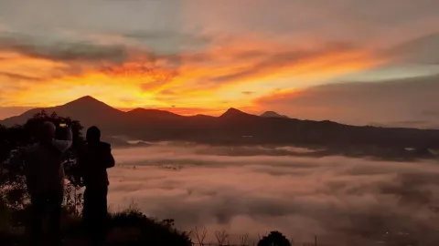 3 Spot Sunrise Terbaik di Bandung, Bikin Mata Enggan Berpaling - GenPI.co