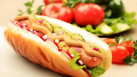 Hot Dog Penuh Sayur Superlezat, Gampang Kok Bikinnya! - GenPI.co