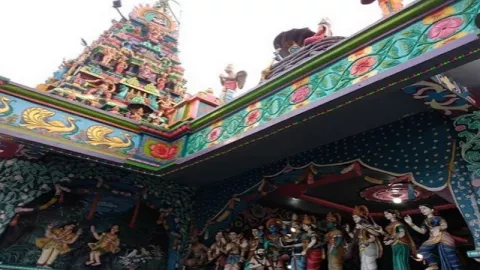 Kuil Shri Mariamman di Medan Menarik untuk Dikunjungi - GenPI.co