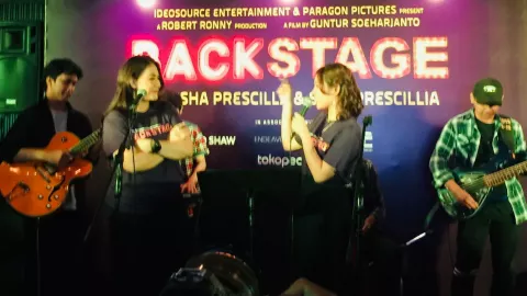 Di Backstage, Sissy dan Vanesha Prescilla Unjuk Kemampuan Nyanyi - GenPI.co