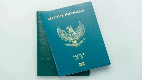 Urus Paspor Sekarang Gampang Bisa Lewat WhatsApp - GenPI.co