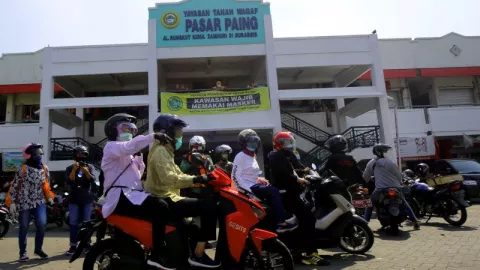 Kampanye Pakai Masker di Surabaya, Ibu Risma Paling Depan - GenPI.co