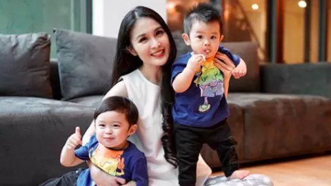 Sibuk Urus 2 Anak, Begini Cara Sandra Dewi Nikmati Me Time - GenPI.co