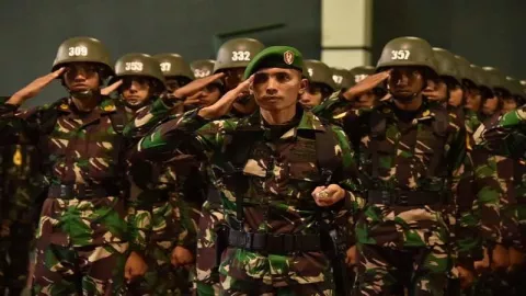 Gagahnya Calon Perwira TNI saat Pendidikan Akmil di Magelang - GenPI.co