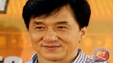 Jackie Chan Terinfeksi Virus Corona? - GenPI.co