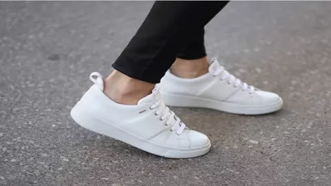 Jaga Sneakers Putih Tetap Awet Dengan 4 Cara Ini - GenPI.co