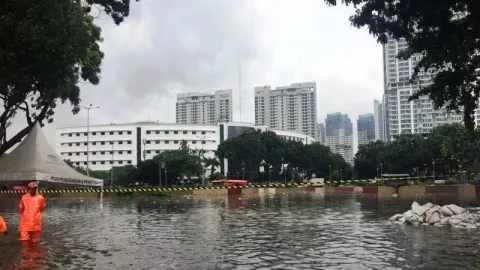 Jakarta Banjir, Terowongan Kemayoran Tenggelam Capai 7 Meter - GenPI.co