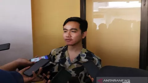 Prabowo Dukung Gibran Calon Wali Kota Solo - GenPI.co