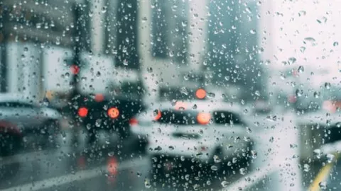 Siap-Siap, BMKG Sebut Jakarta Hujan Lebat Hari Ini - GenPI.co