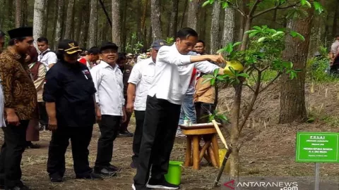Presiden Jokowi Lepaskan Abu dan Rossy di Lereng Gunung Merapi - GenPI.co