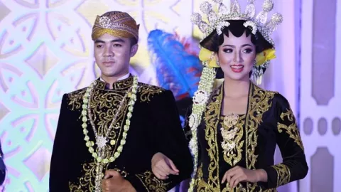 3 Mitos Sakral Pernikahan Adat Jawa yang Masih Dijalankan - GenPI.co