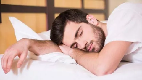 Tidur Tanpa Celana Dalam Dongkrak Kesuburan Pria, Fakta? - GenPI.co