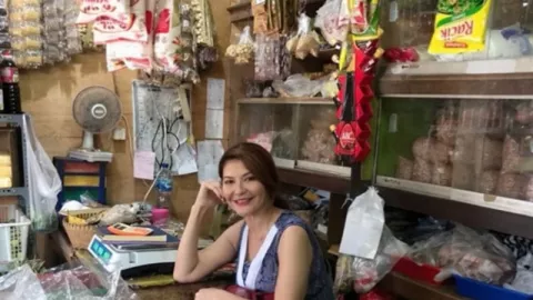 Pesona Tamara Bleszynski ke Pasar Tradisional Bikin Meleleh - GenPI.co