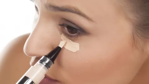 Makeup Sempurna: Tips Pilih Warna Concealer, Jangan Sampai Salah - GenPI.co