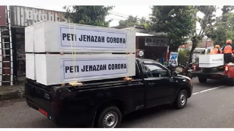 Viral, Mobil Bawa Peti Jenazah Corona Keliling Kampung - GenPI.co
